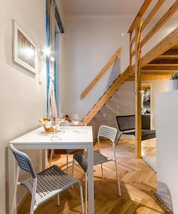 Blue Lotus Apartment T50 Budapest Luaran gambar