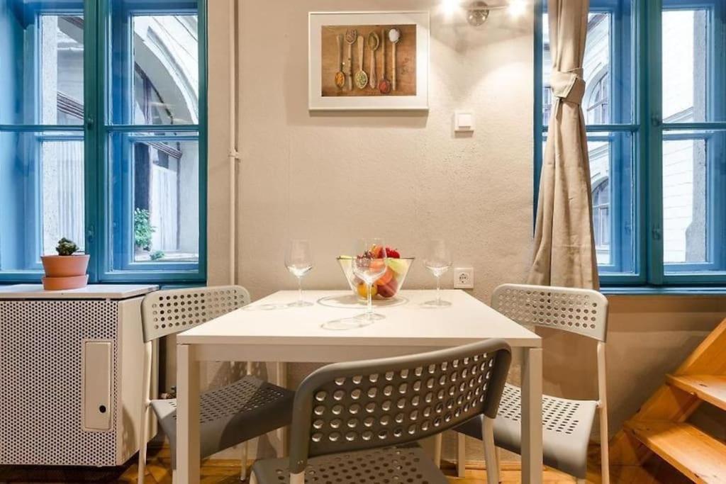 Blue Lotus Apartment T50 Budapest Luaran gambar