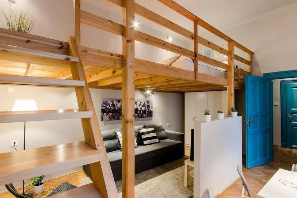 Blue Lotus Apartment T50 Budapest Luaran gambar